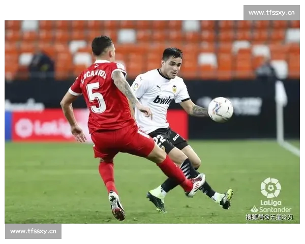 围绕西甲赛程解析争冠走势与关键对决前瞻全季焦点时间表与强强碰撞 围绕西甲赛程解析争冠走势与关键对决前瞻全季焦点时间表与强强碰撞